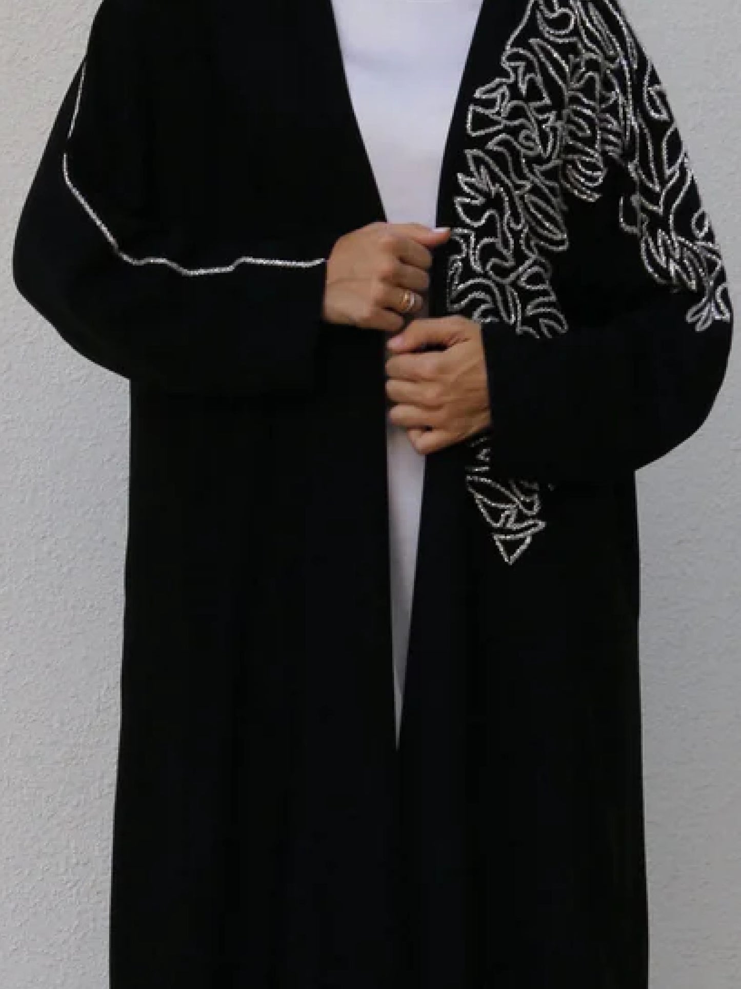 Elegant Handwork Mosaic Abaya - Perfect Blend of Tradition and Style